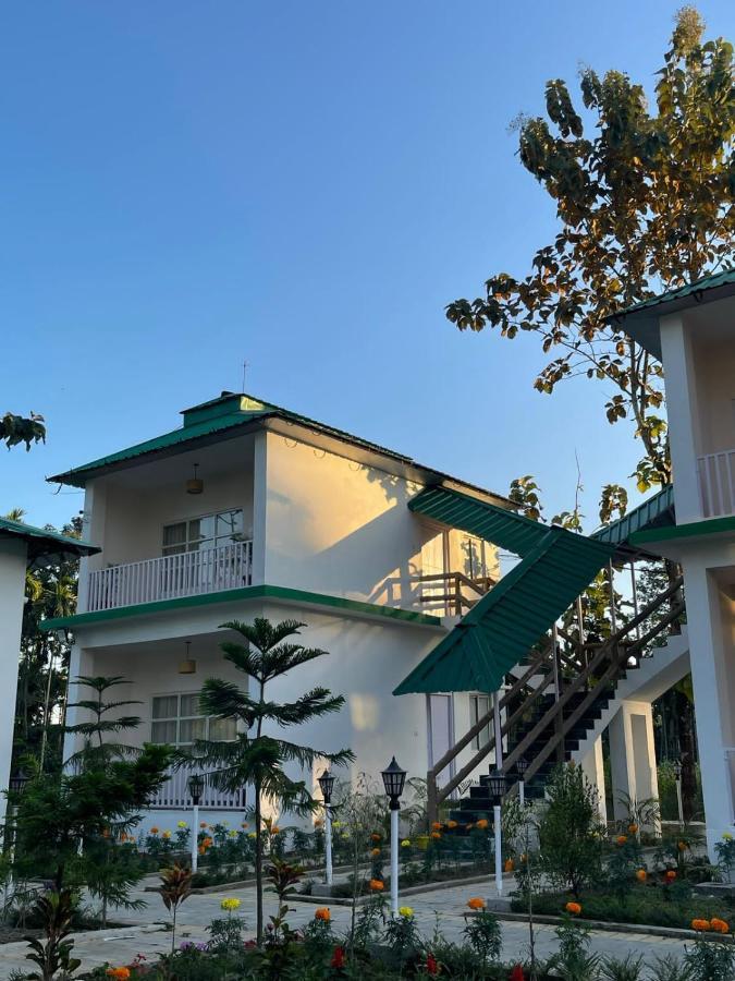 Jaldapara Forest Tourist Lodge Jftl Madari Hat Exterior foto